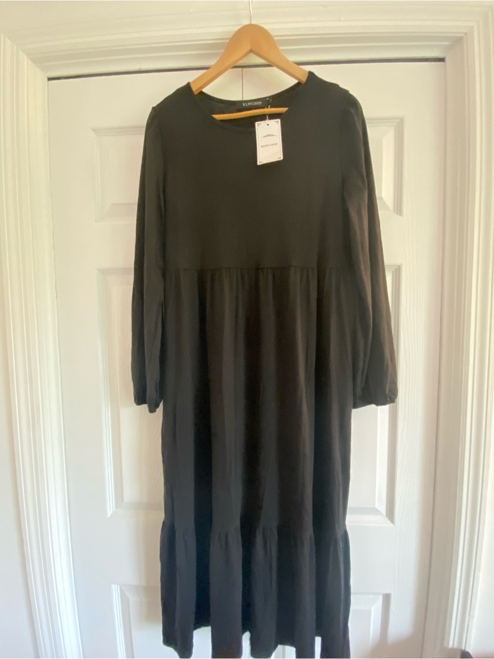 Black Tiered Long Sleeve Midi Dress